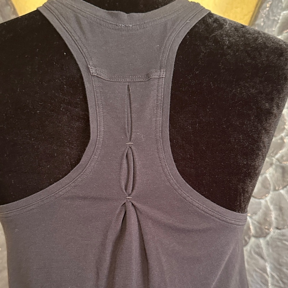 Lululemon Open Back Tank Top - Picture 5 of 5
